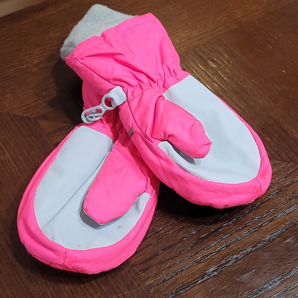 Kids Mitten - Picture 2 of 3